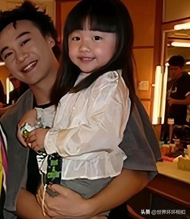 陈奕迅女儿将出道当歌手 华纳力捧新人